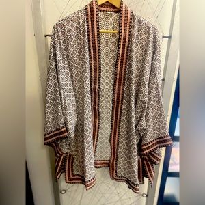 Max Studio size 2X Kimono. Black, ivory and orange geometric print.